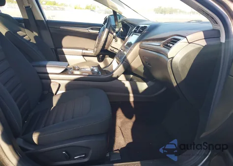 2017 Ford Fusion Se z USA, uszkodzony, nr VIN 3FA6P0H70HR163255